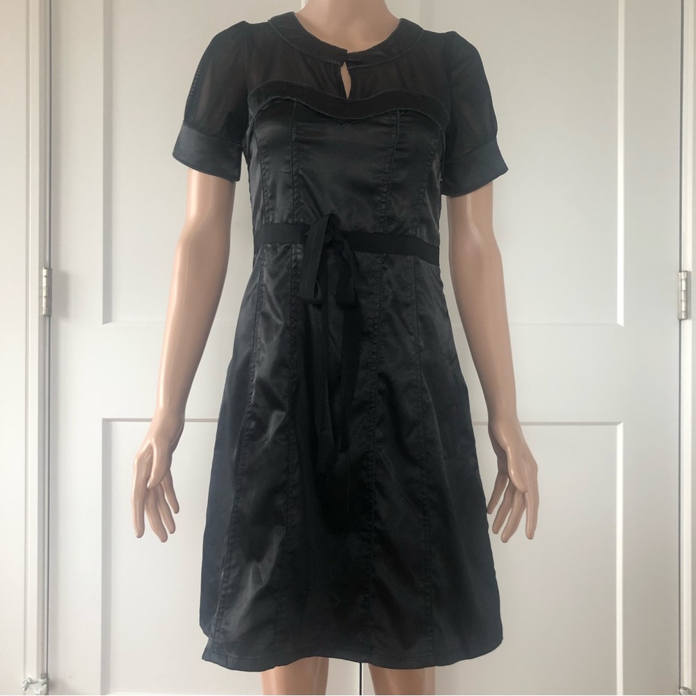 Sevengate Black Mesh Short Sleeve Satiny Mini Dress Small